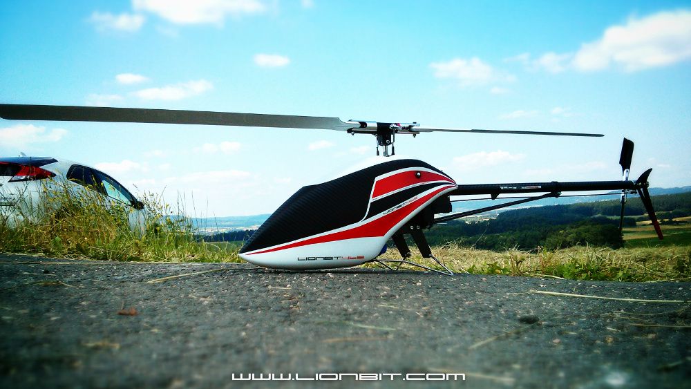 Speedflug Heli mit aerodynamischem Lander